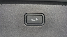 Volvo EX30 200kW SM Extended Range Ultra 69kWh 5dr Auto Electric Estate